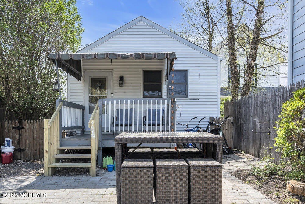 503 1/2 Park Place Avenue