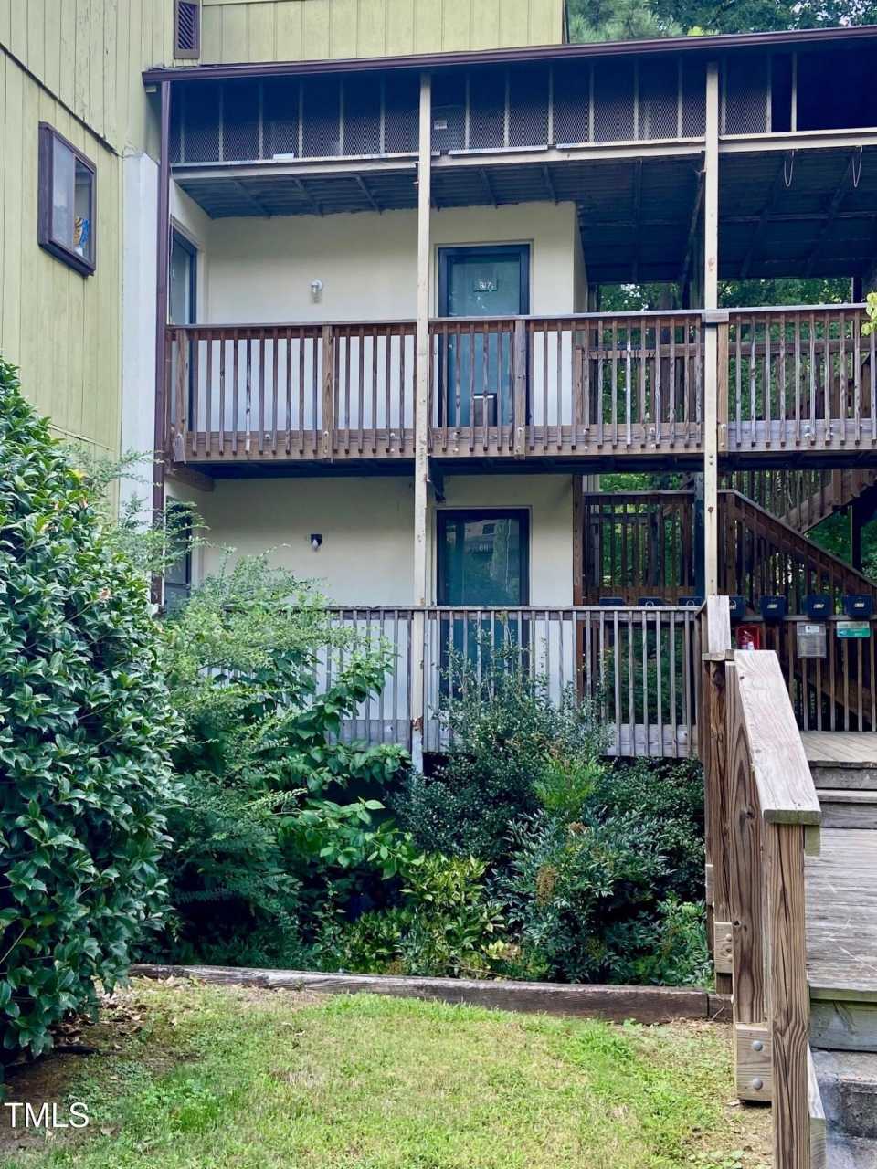 617 Pine Ridge Place