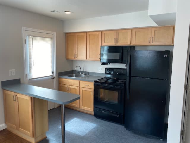 6226 Banks Place, NE