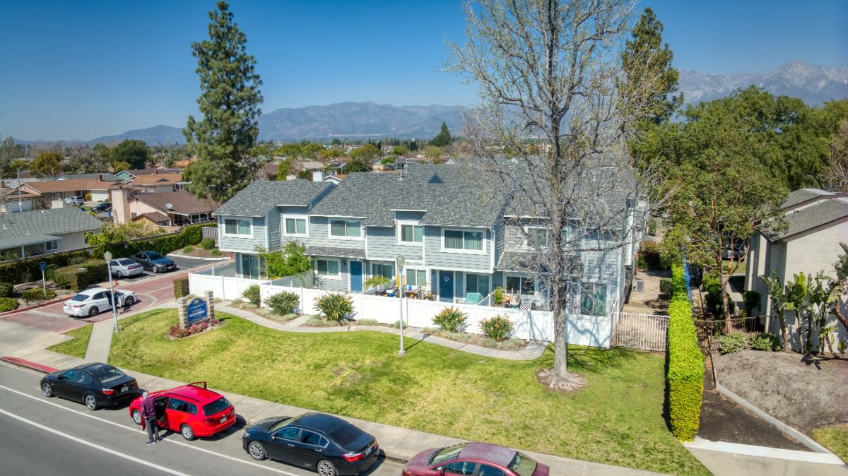 Charlmont Village Townhomes