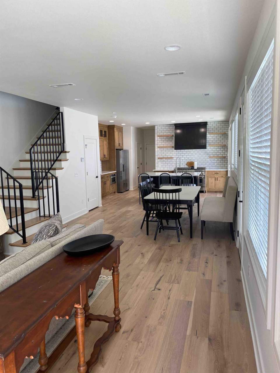 620 South Willow Avenue