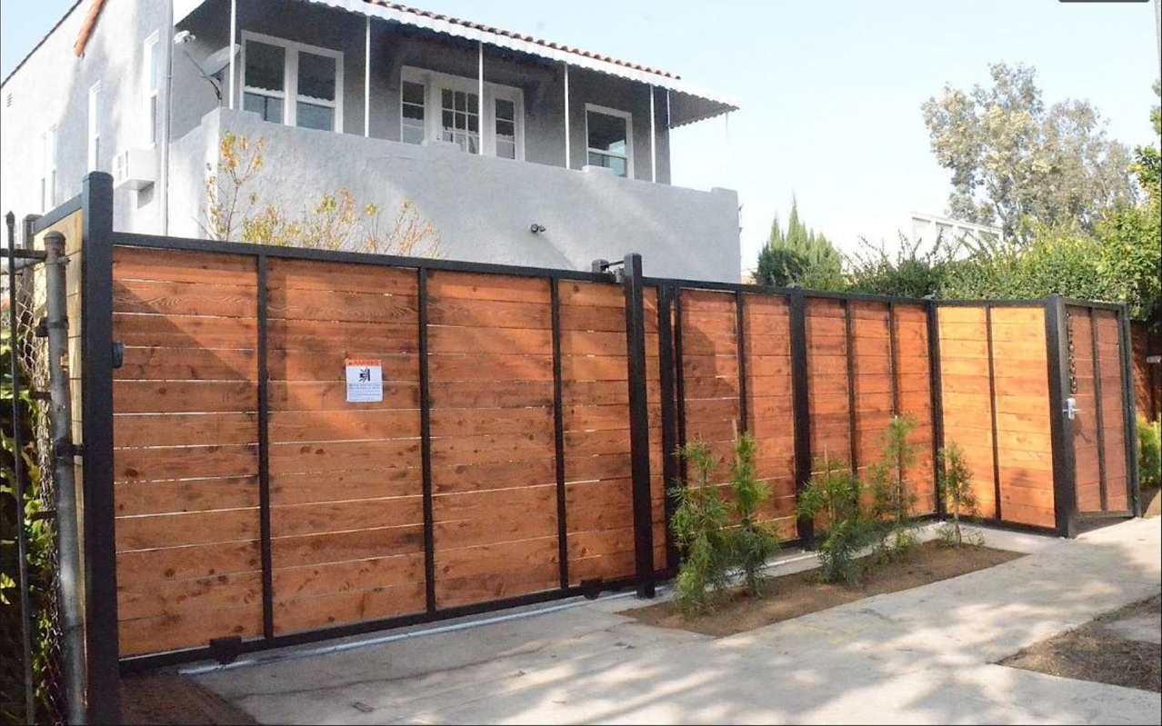 Located in the heart of West Adams, Upper Level 1 Bedroom Available Soon!