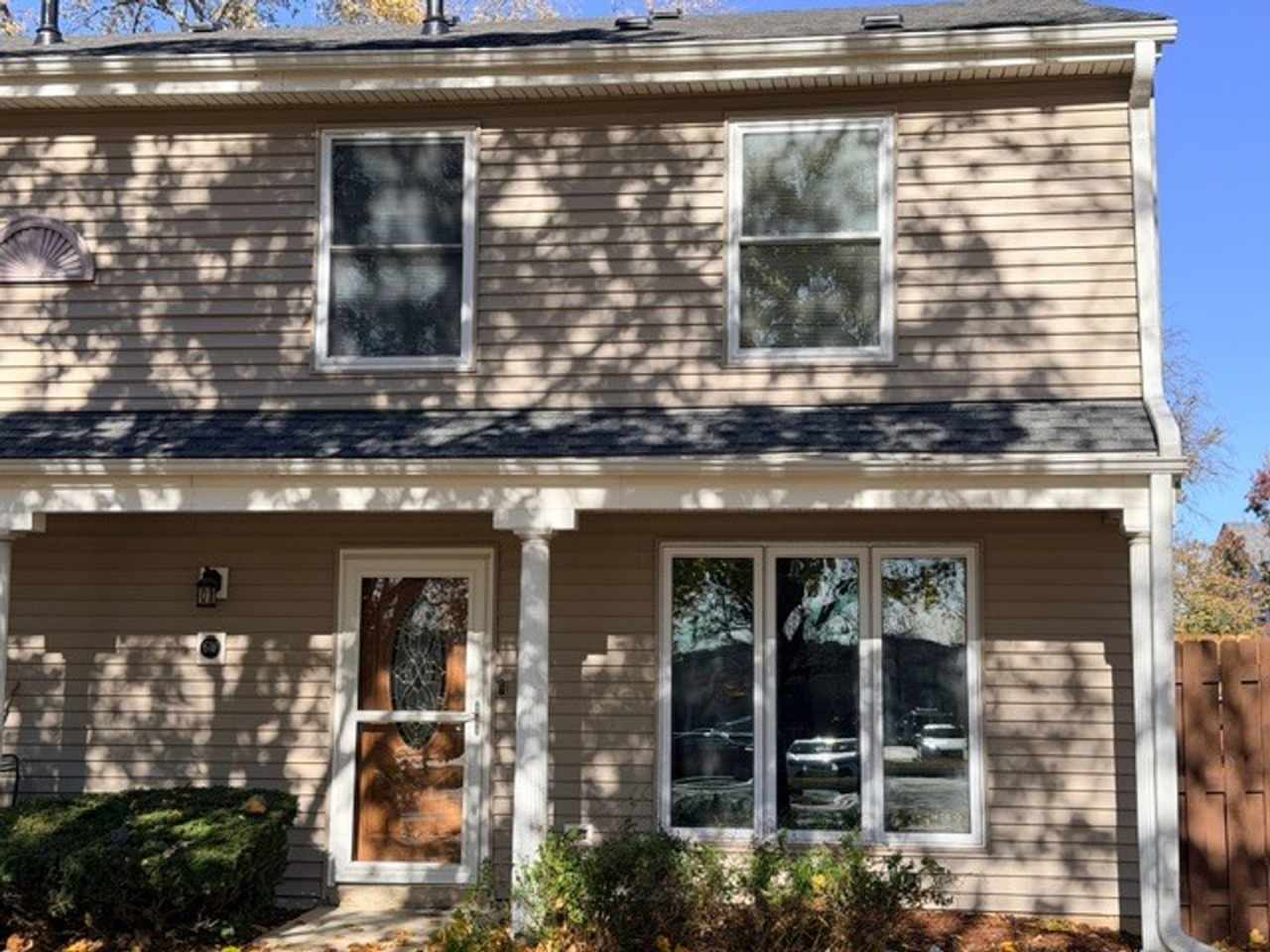 Large 3 Bedroom 1 Bath Townhome