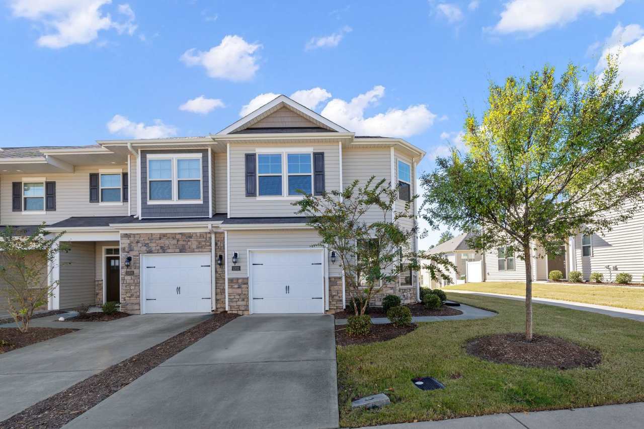 **Spacious 3/2.5 Townhome in Durham**