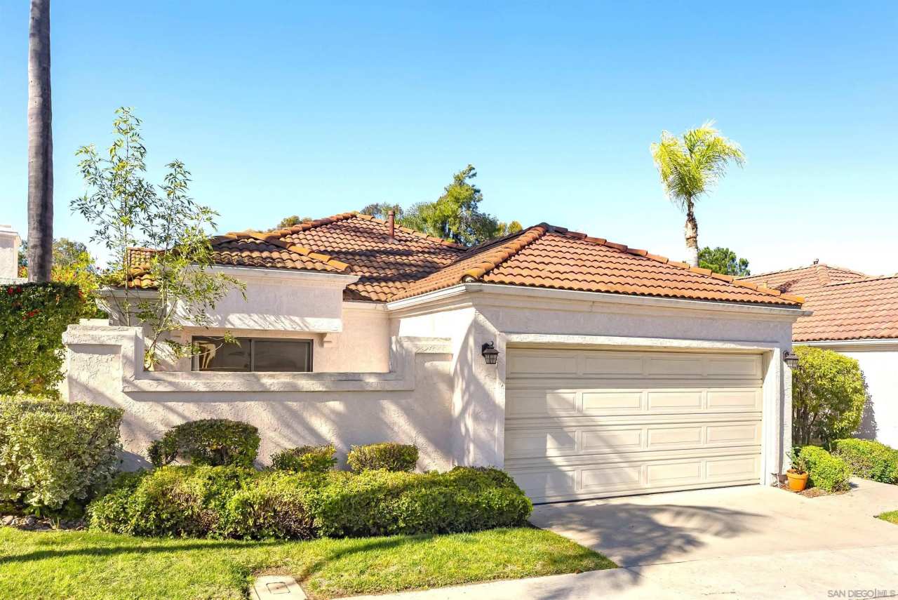 15928 Caminito Aire Puro