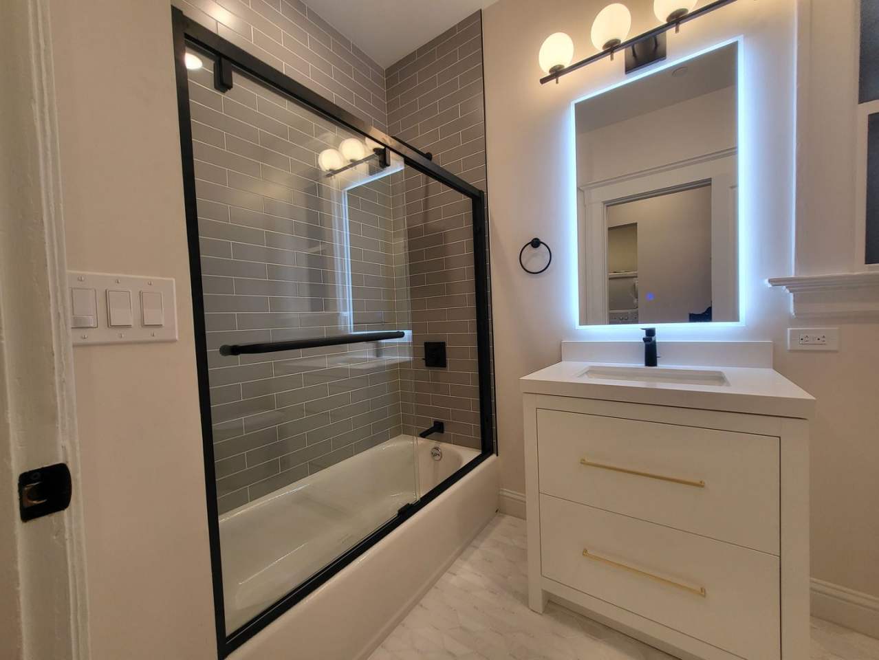 1026-1030 Pine Street