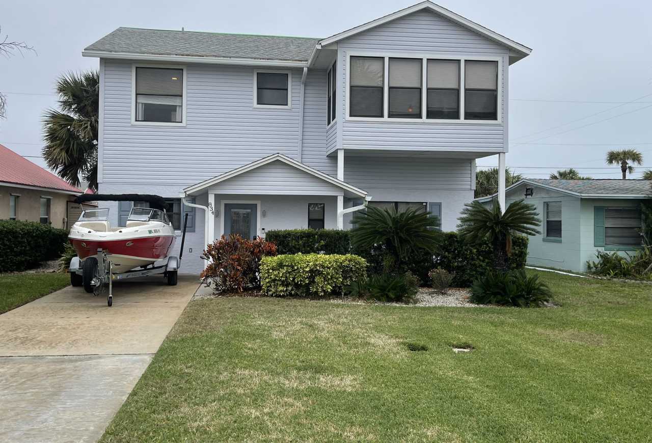 834 East 25th Avenue