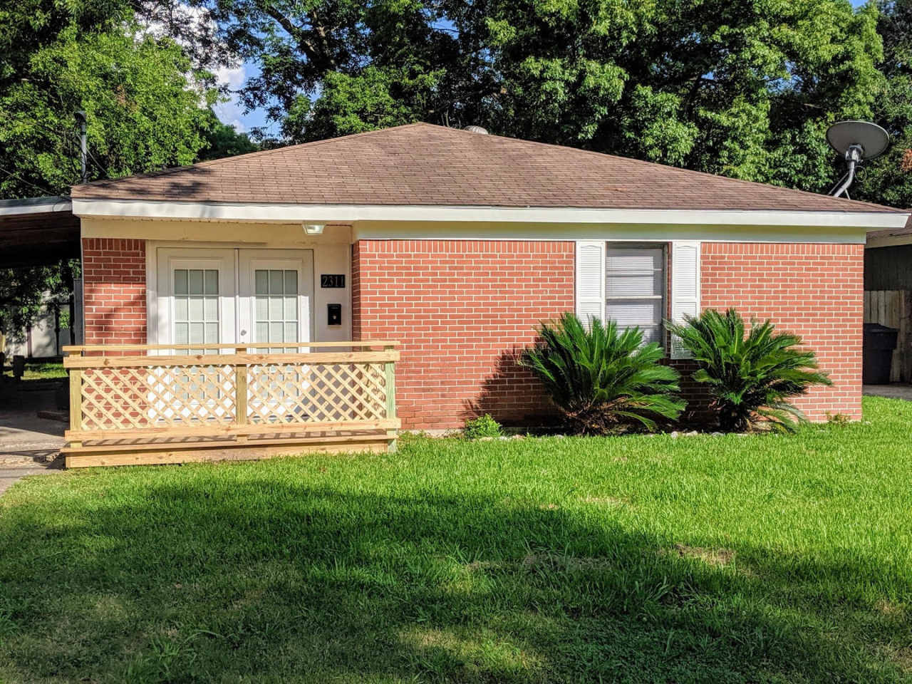 2311 Ave G, Nederland, TX 77627