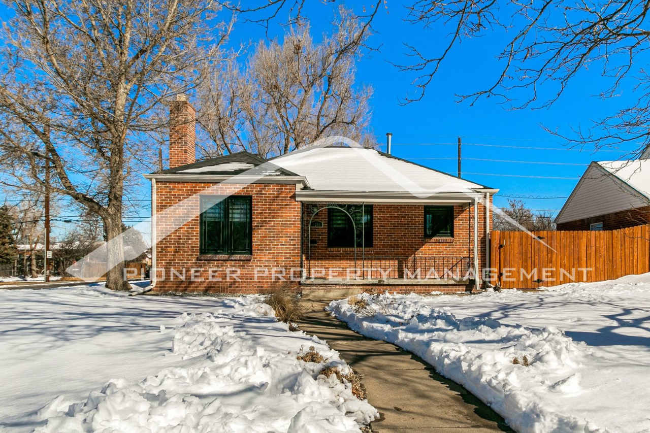 Beautiful Home with Fenced Yard and Central AC
