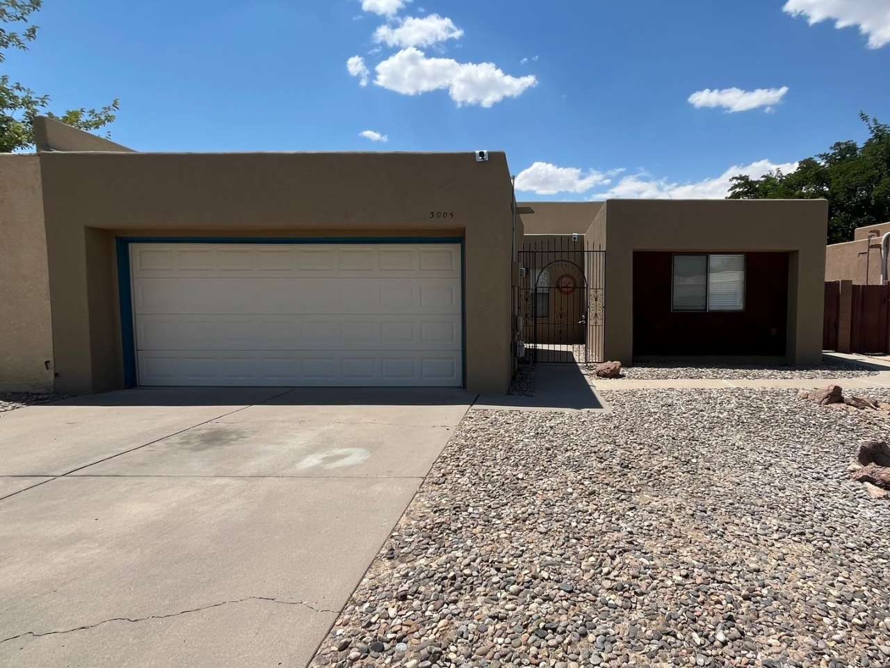 Cute 3 Bedroom 2 Bathroom Home In NW Albuquerque!