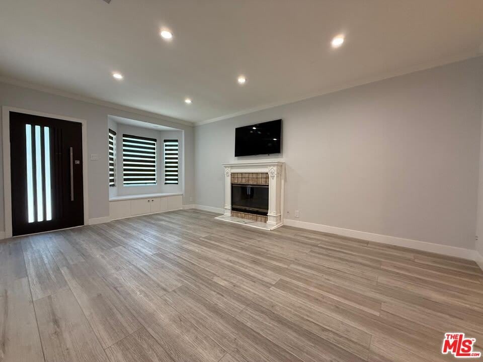 14018 Calvert St