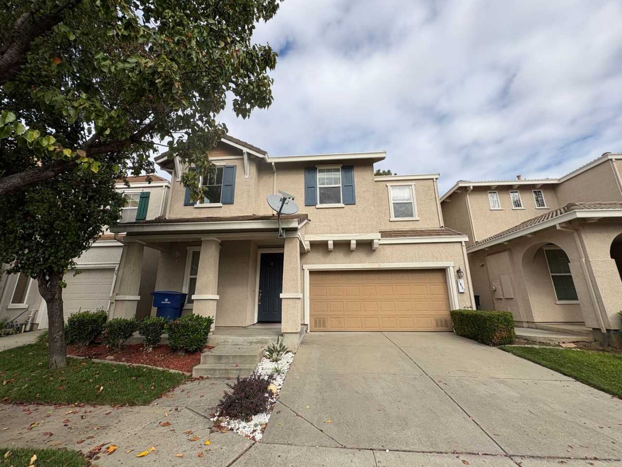 2857 Tourbrook Way - Sacramento 95833