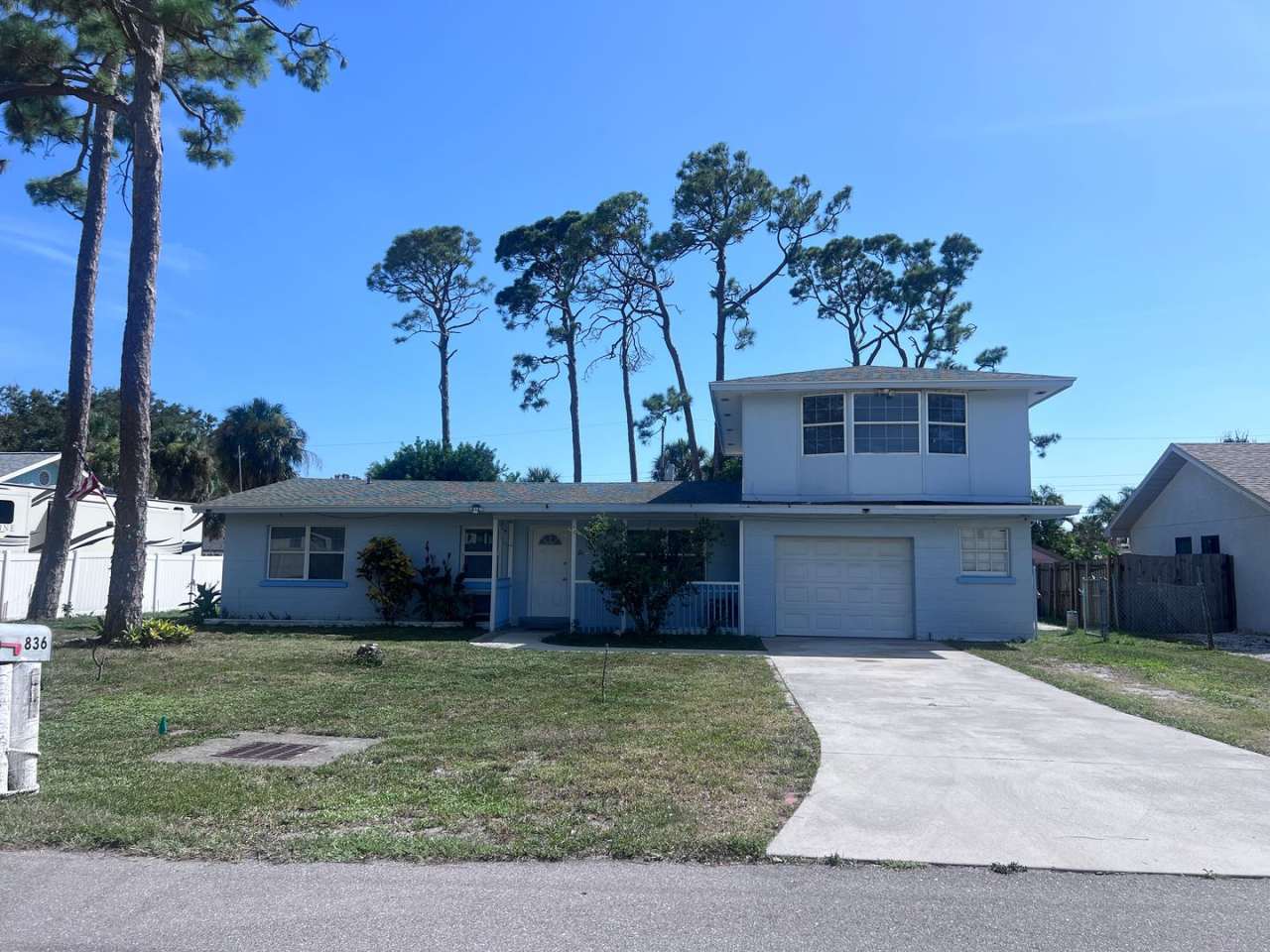 4BD/2BA on the Island!