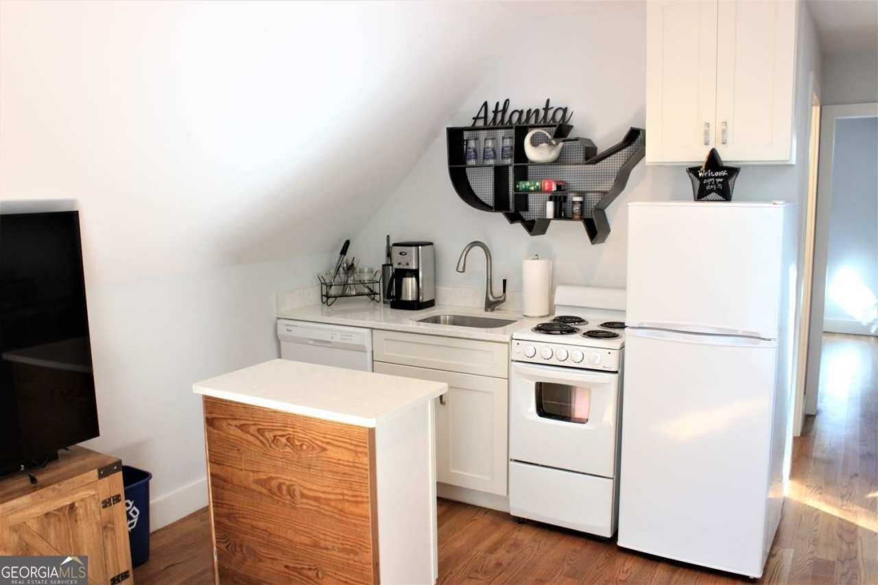 644 Brownwood Avenue SE