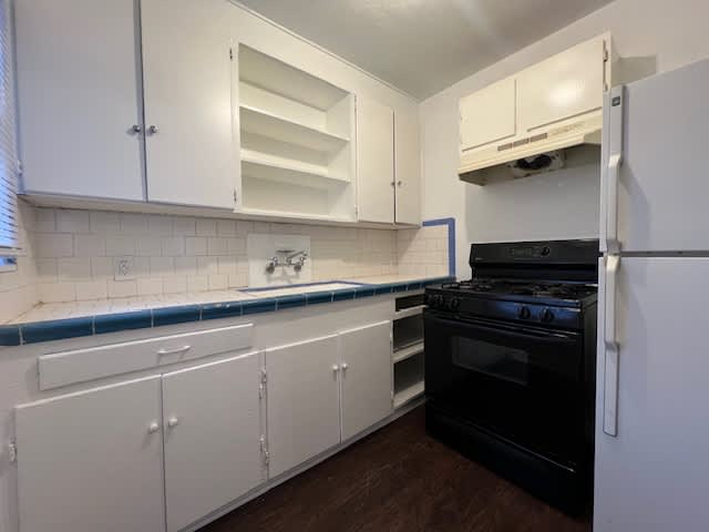 1037/1039  Haynes Street - 1