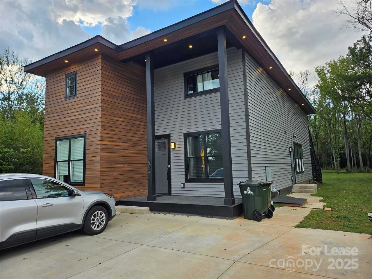 1002 Crawford Road unit: 2