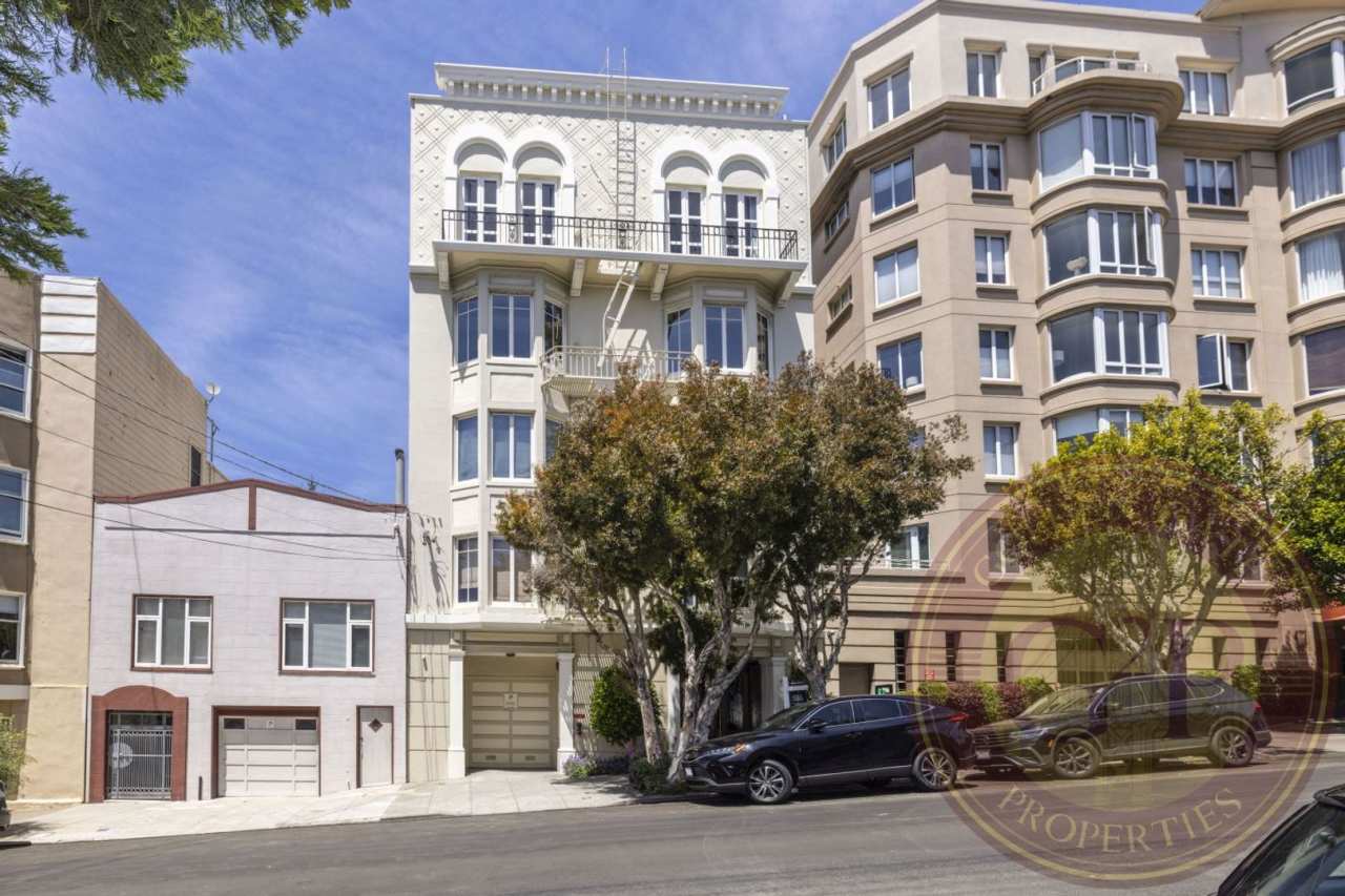Russian Hill - 3 BR, 2.5 BA Condo 3,250 Sq. Ft. - 3D Virtual Tour