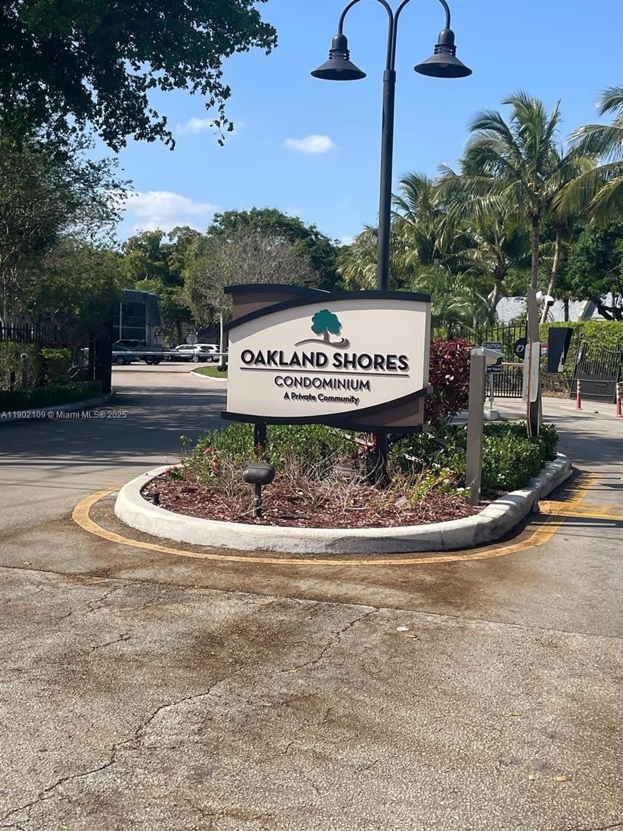 3125 Oakland Shores Dr