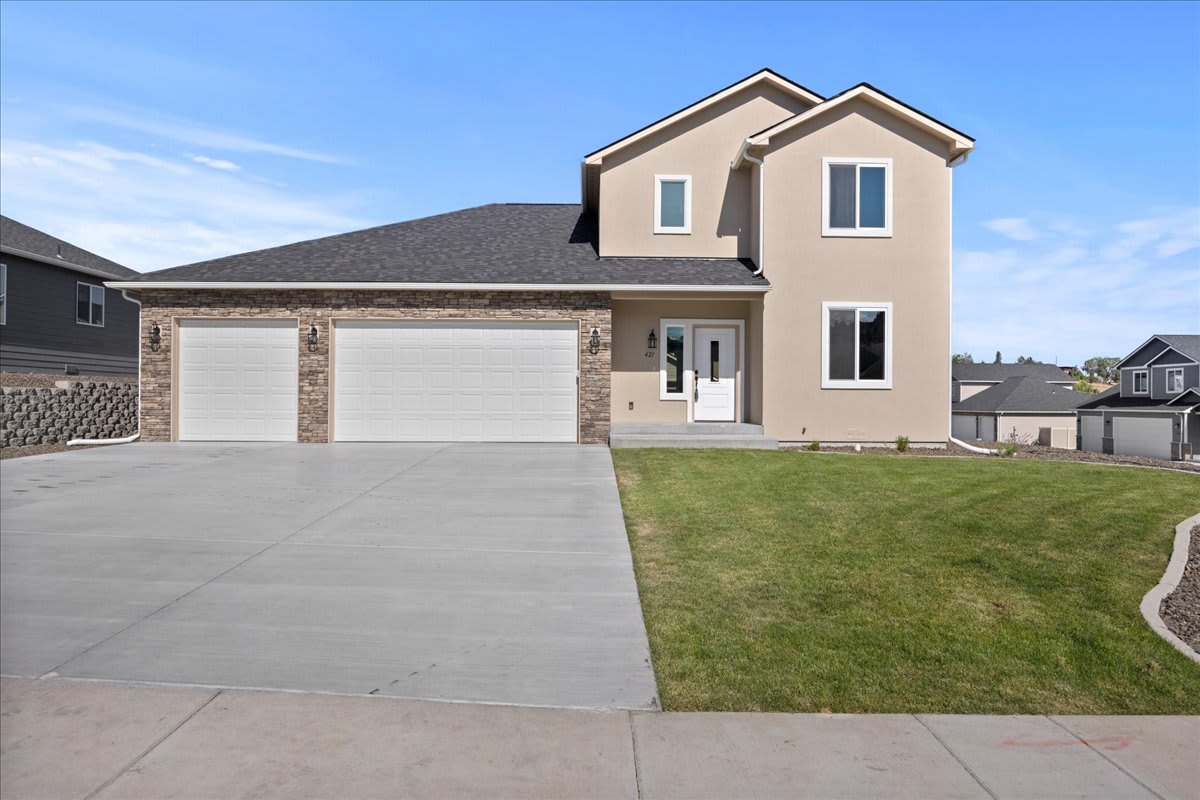 421 North 76th Avenue