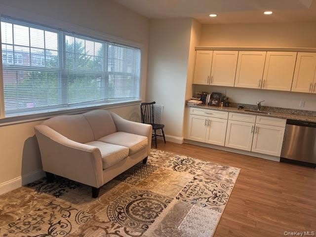 333 W Montauk Highway