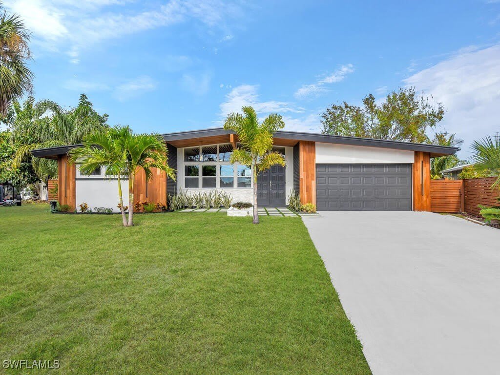 4353 S Atlantic Circle