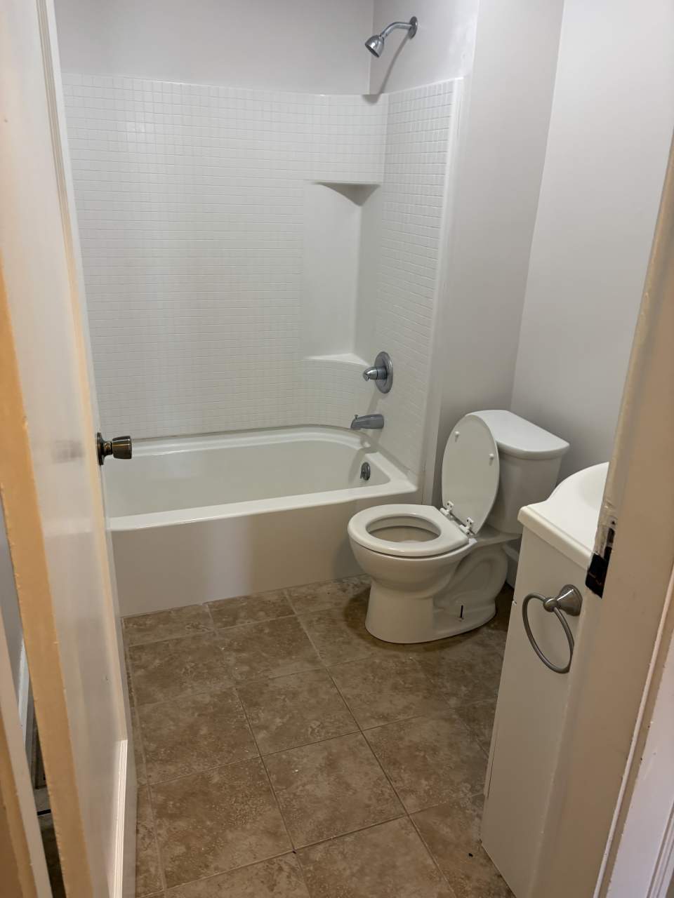 1437 East Edwards Avenue