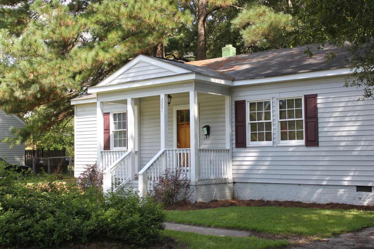 2206 Grace Avenue
