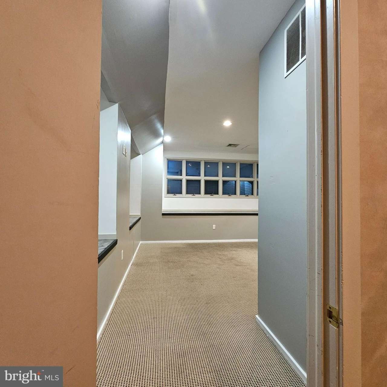 2581 E CHESTNUT Avenue unit: A9