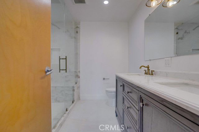 35 North Raymond Avenue