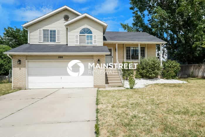 2816 West 4375 South