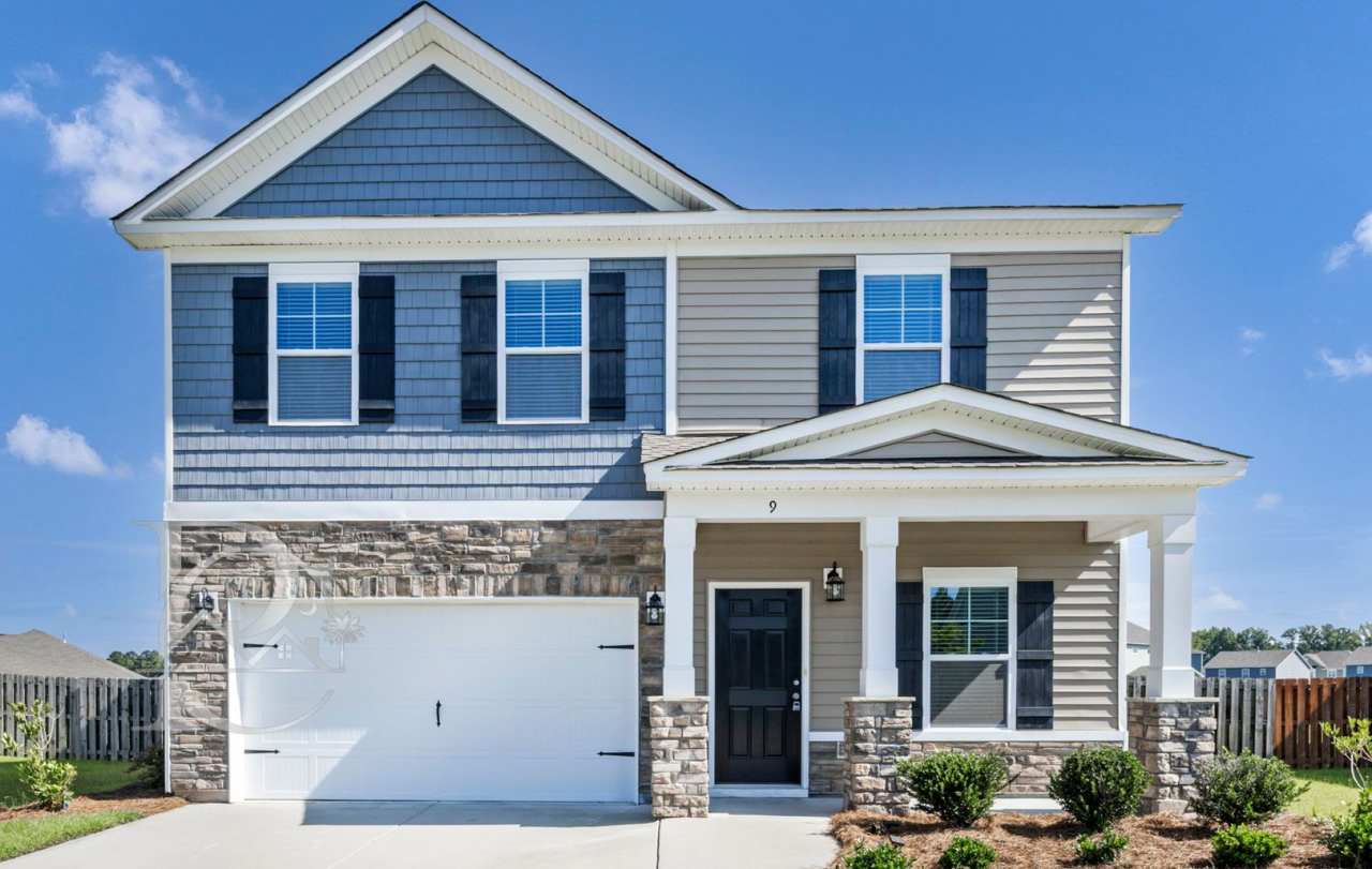 HOLIDAY SPECIAL! FIRST FULL MONTH'S RENT FREE WITH A SIGNED 18 MONTH LEASE!