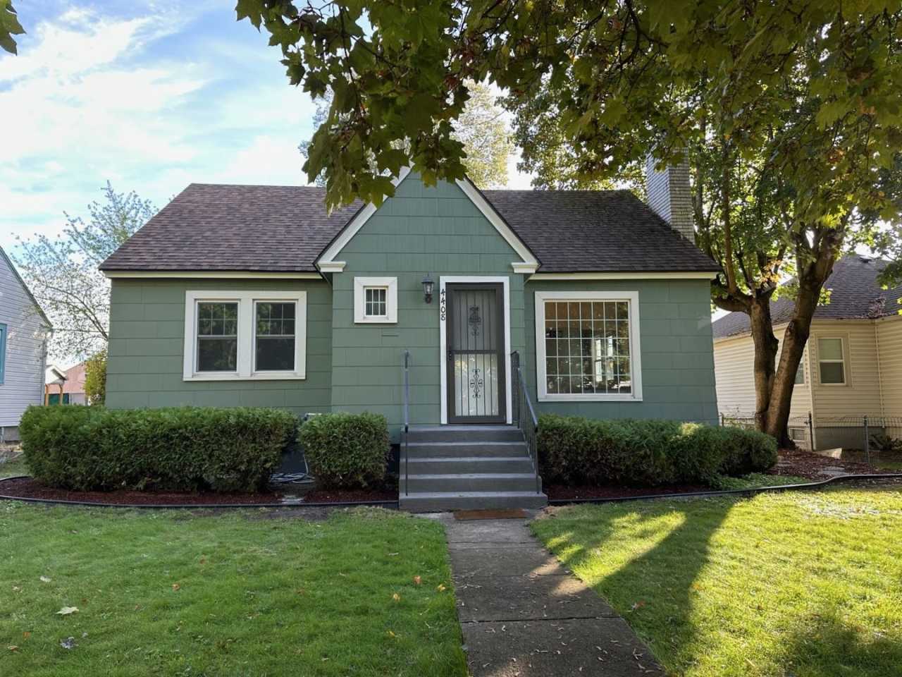 Wonderful 2+ Bedroom 1 Bath Shadle Area Home