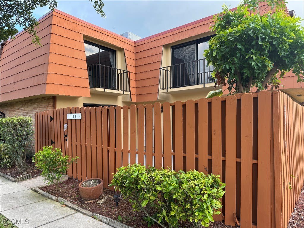 1708 Park Meadows Drive unit: 4