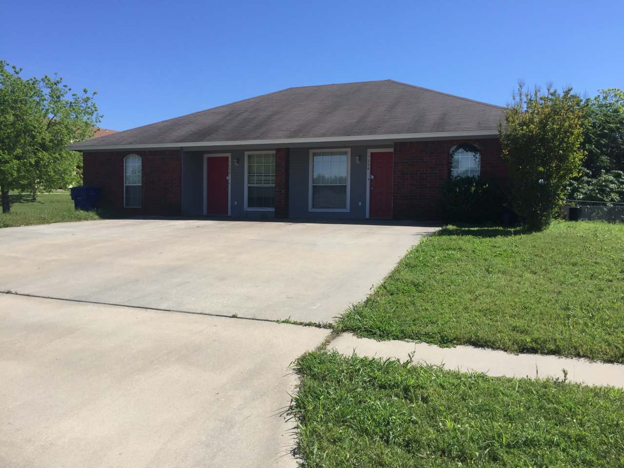 1228 Walt Morgan Cir