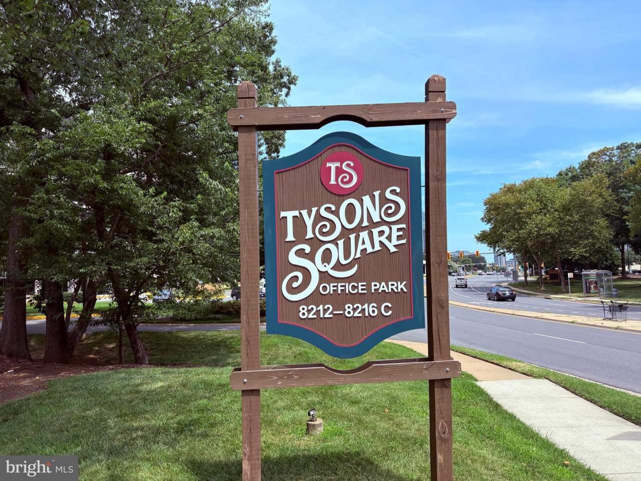 8212-A OLD COURTHOUSE Road unit: 2