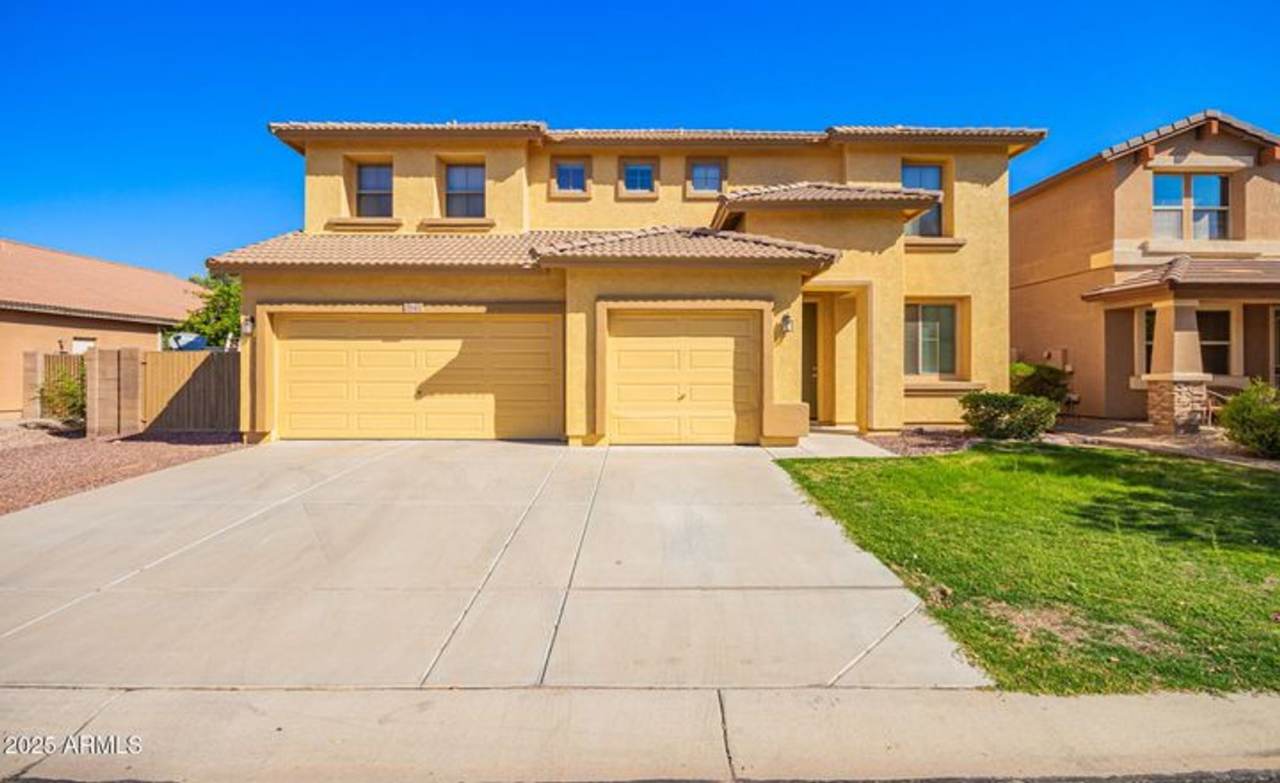 7842 W Andrea Dr, Peoria 5 Bed, 3.5 Bath w/Pool