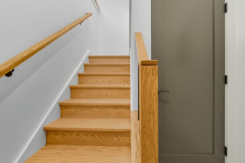 3531 Claremont Avenue - B