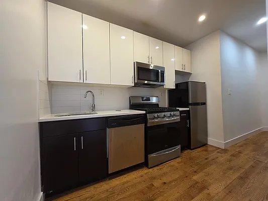 17 West 125th Street