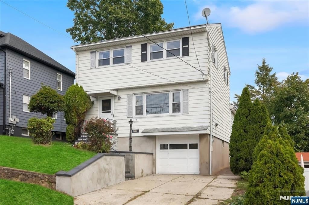 315 Longworth Avenue