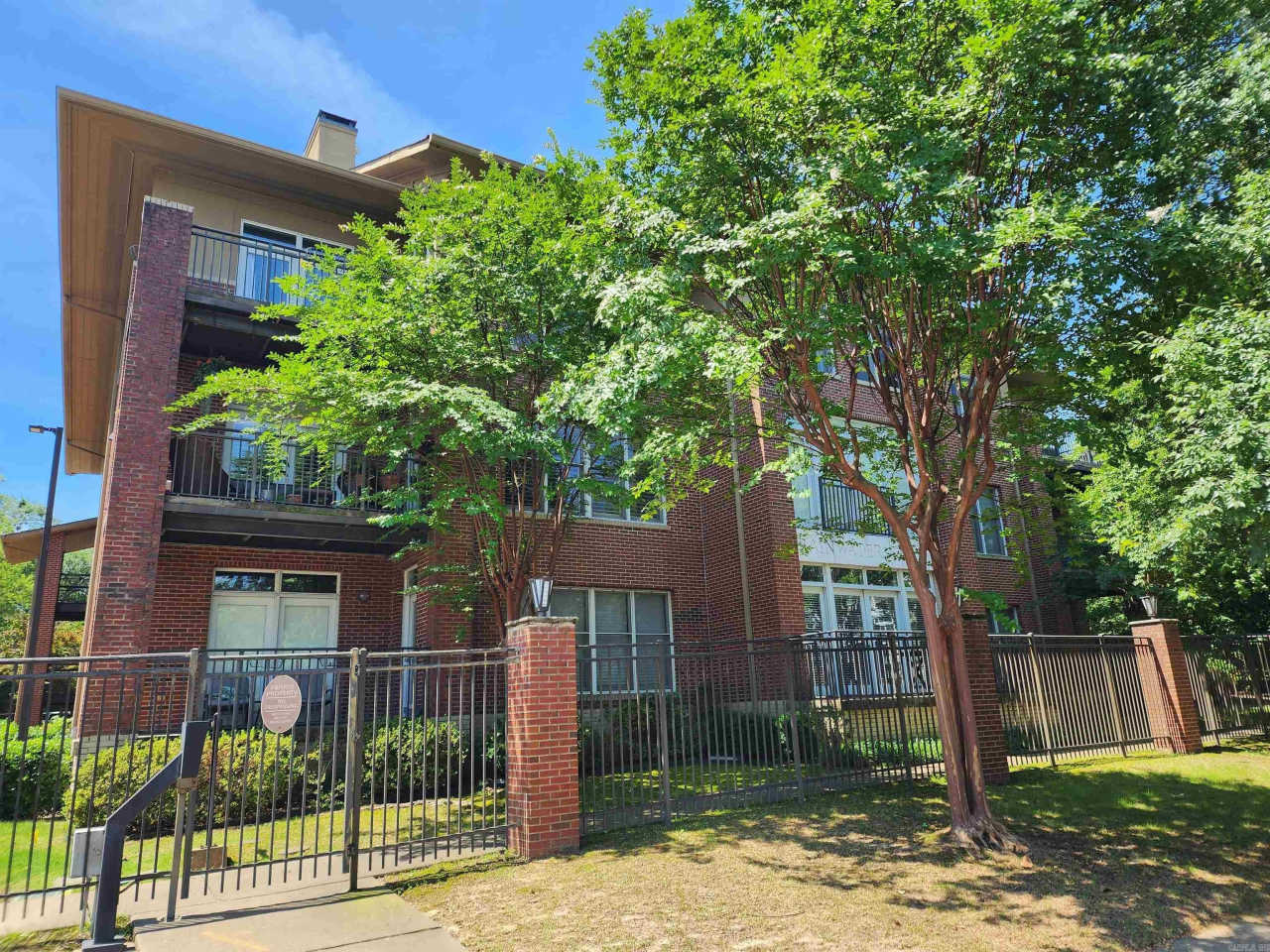 515 E Capitol Avenue