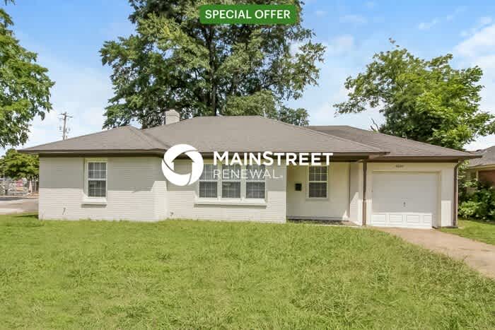 4600 North Renshaw Drive