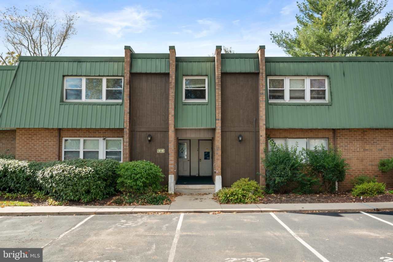 424 MEADOWVIEW Lane unit: 424