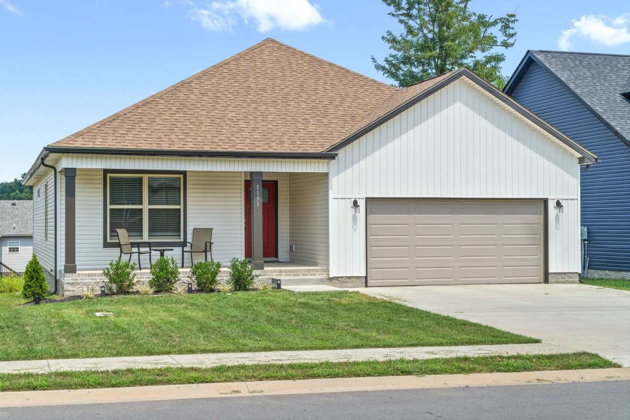 Pet Friendly Three Bedroom!