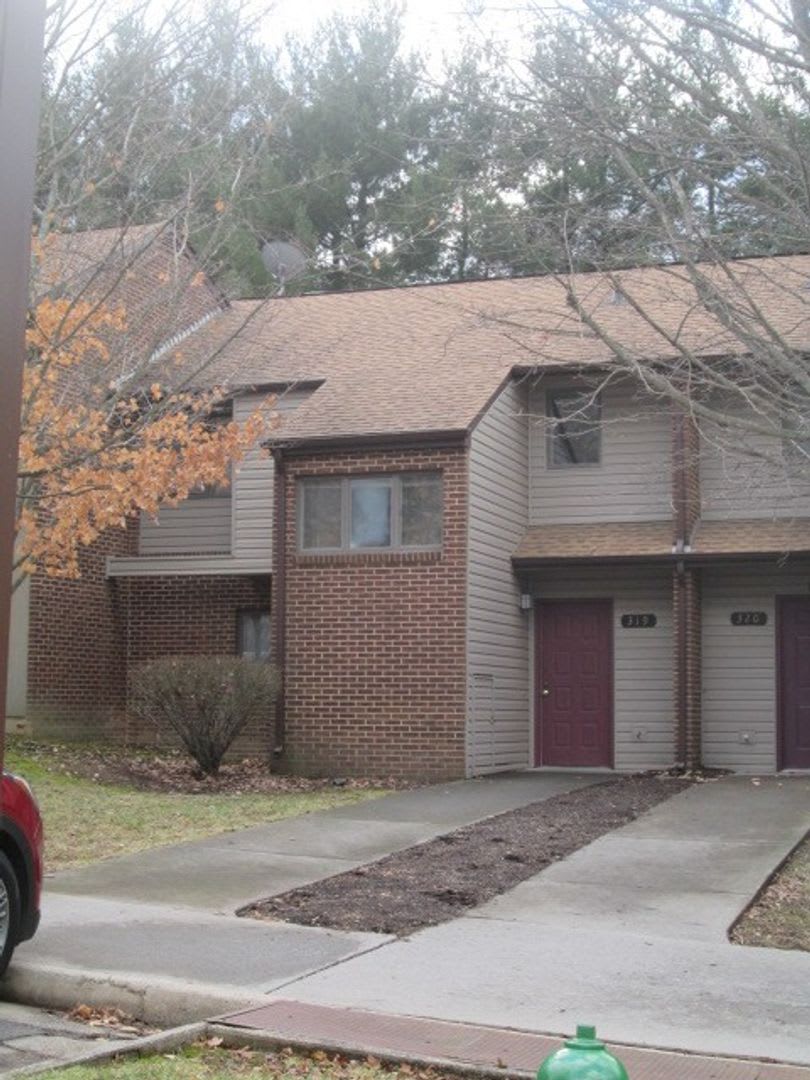 3 Bedroom 2.5 Bath Townhouse