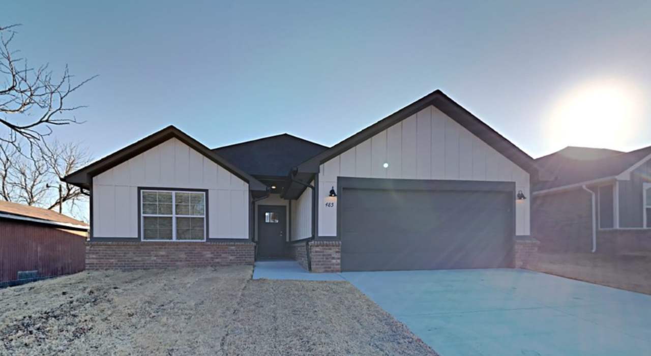 Beautiful 4 Bed 2 Bath Home in Shawnee