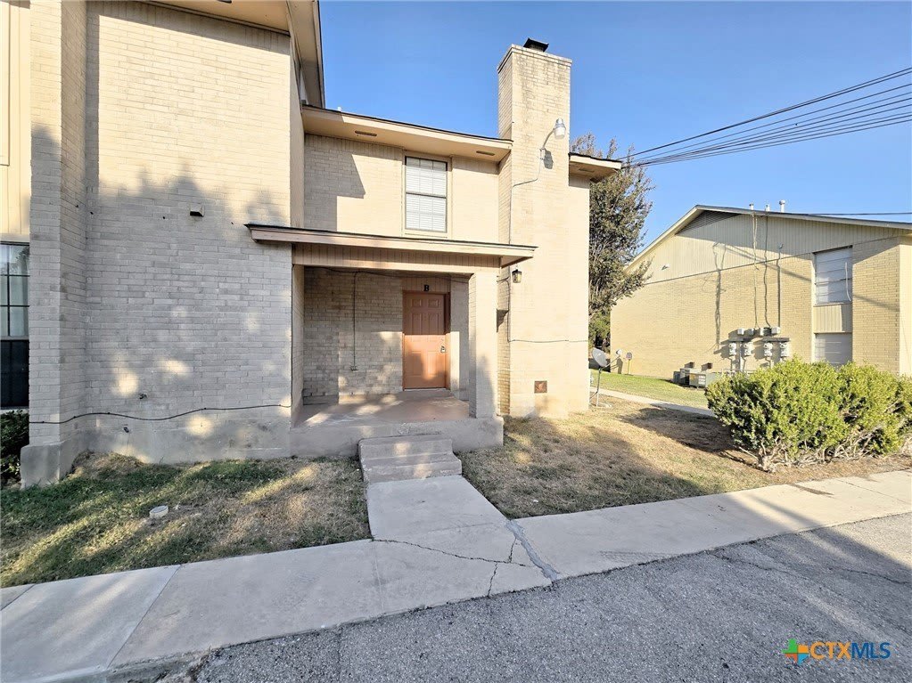 1024 Mission Drive unit: B