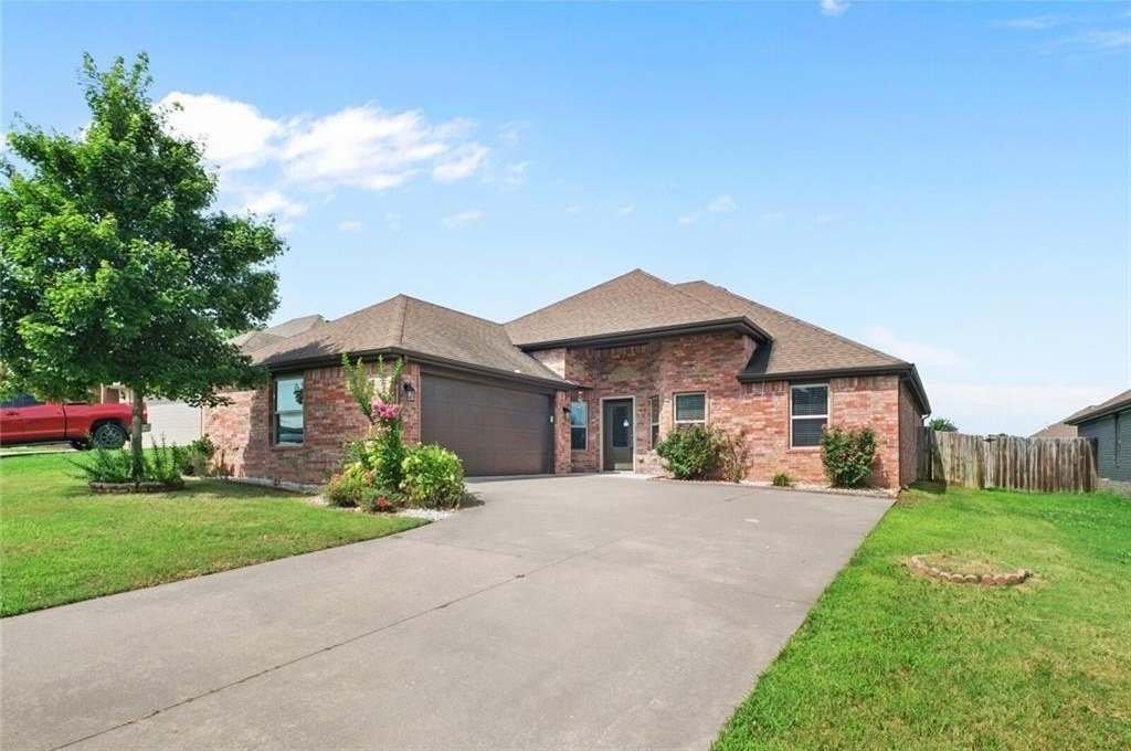 904  SW Caprington  ST