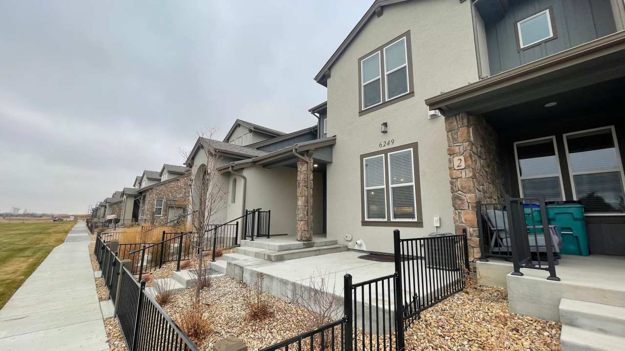 Great Townhouse in Windsor - Highland Meadows