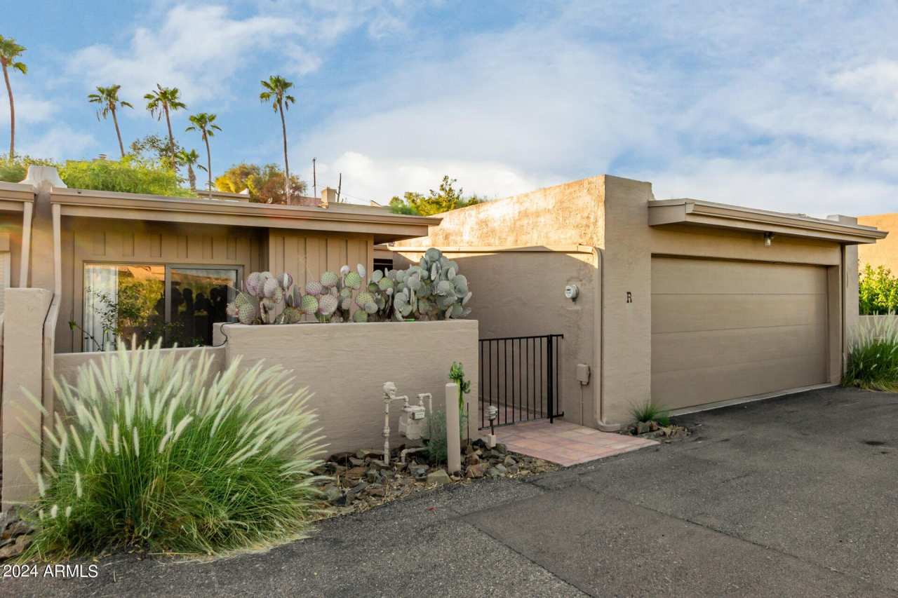 37300 N TOM DARLINGTON Drive