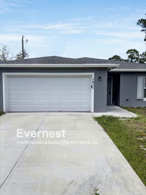 1011 San Matio St Se